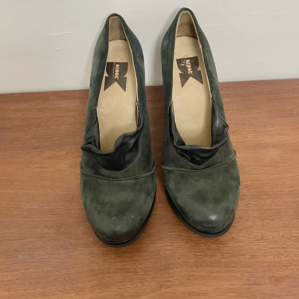 DKode suede pumps